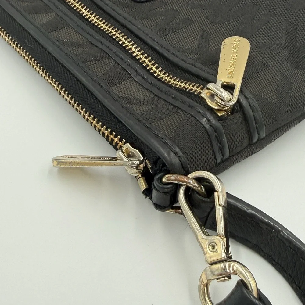 Michael Kors Jet Set Large Wristlet - Black Signature MK‎ Monogram Jacquard